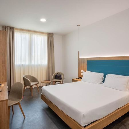 V Hotel Анкона Экстерьер фото