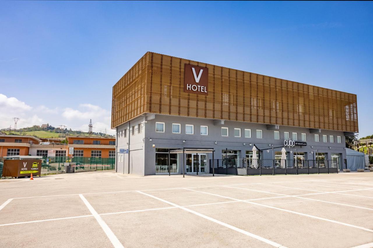 V Hotel Анкона Экстерьер фото