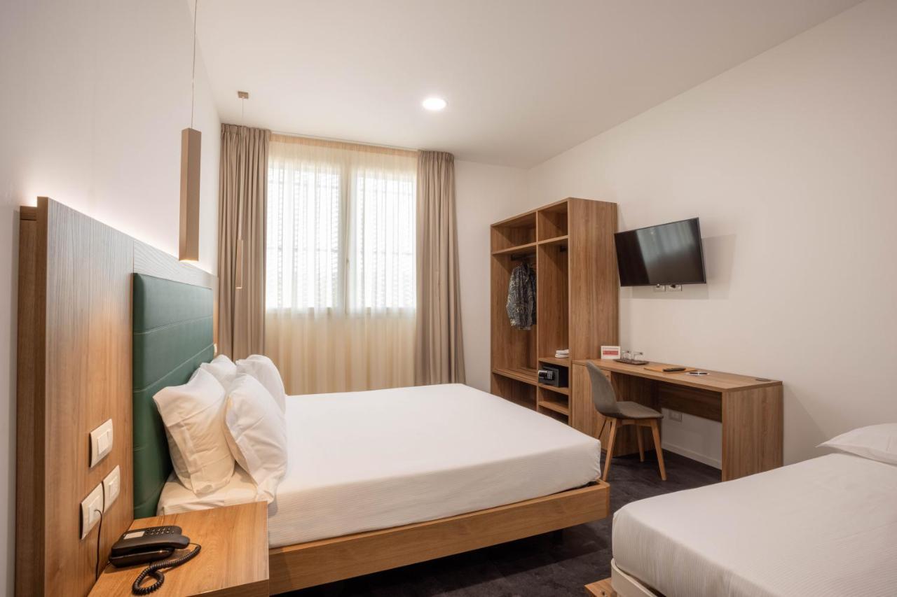 V Hotel Анкона Экстерьер фото