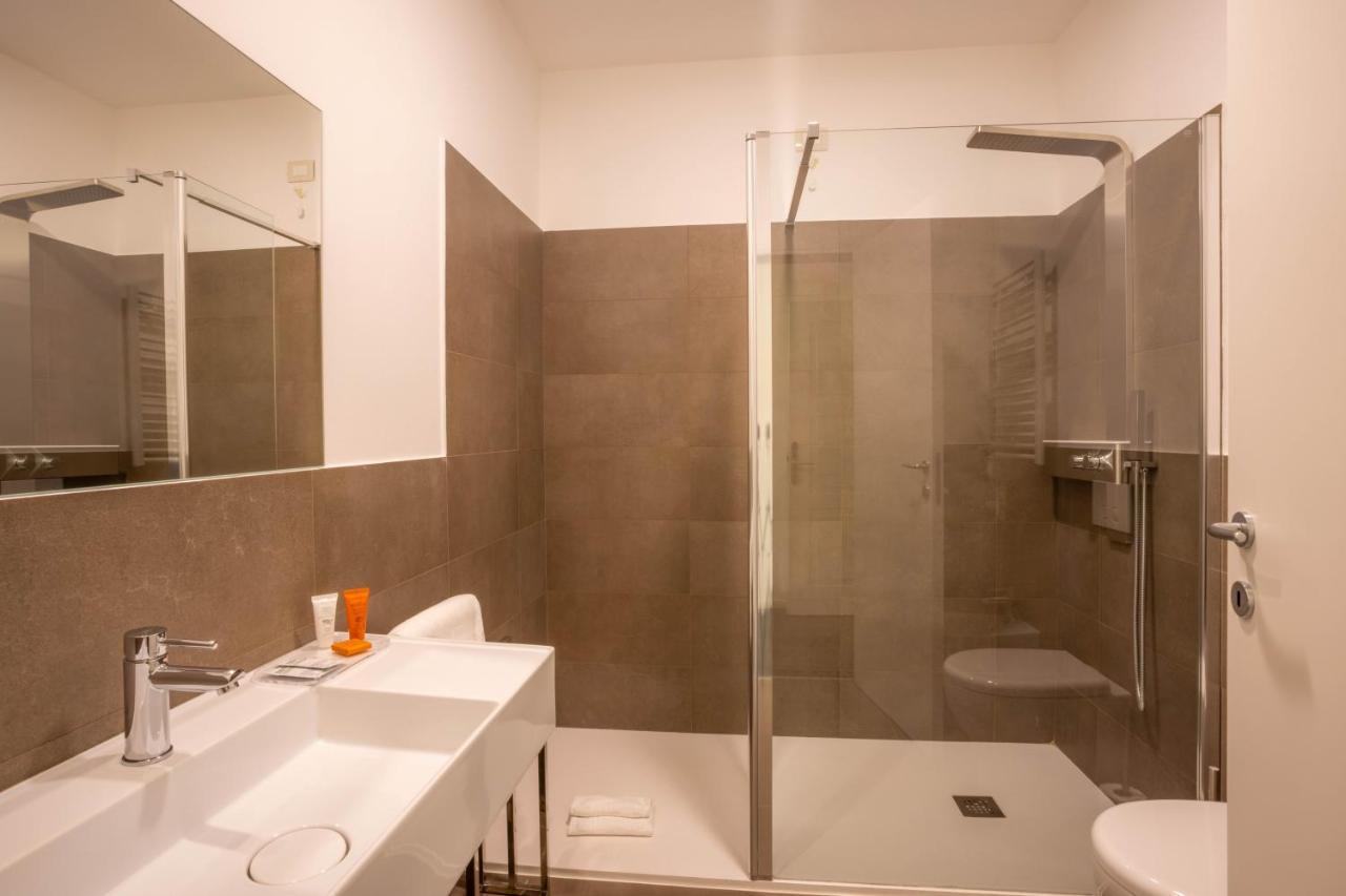 V Hotel Анкона Экстерьер фото